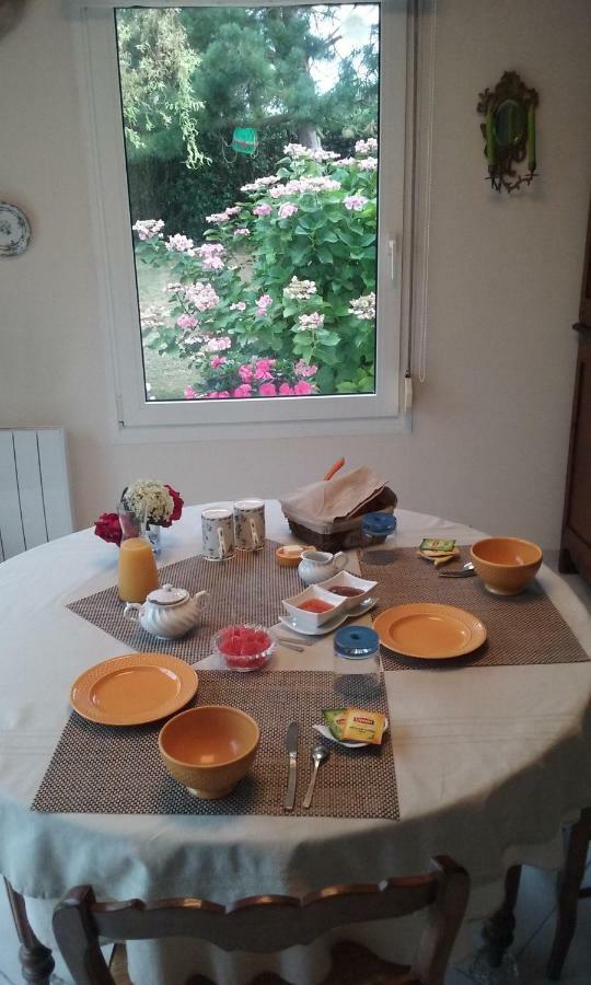 Apartmán Chez Veronique Anguerny Exteriér fotografie